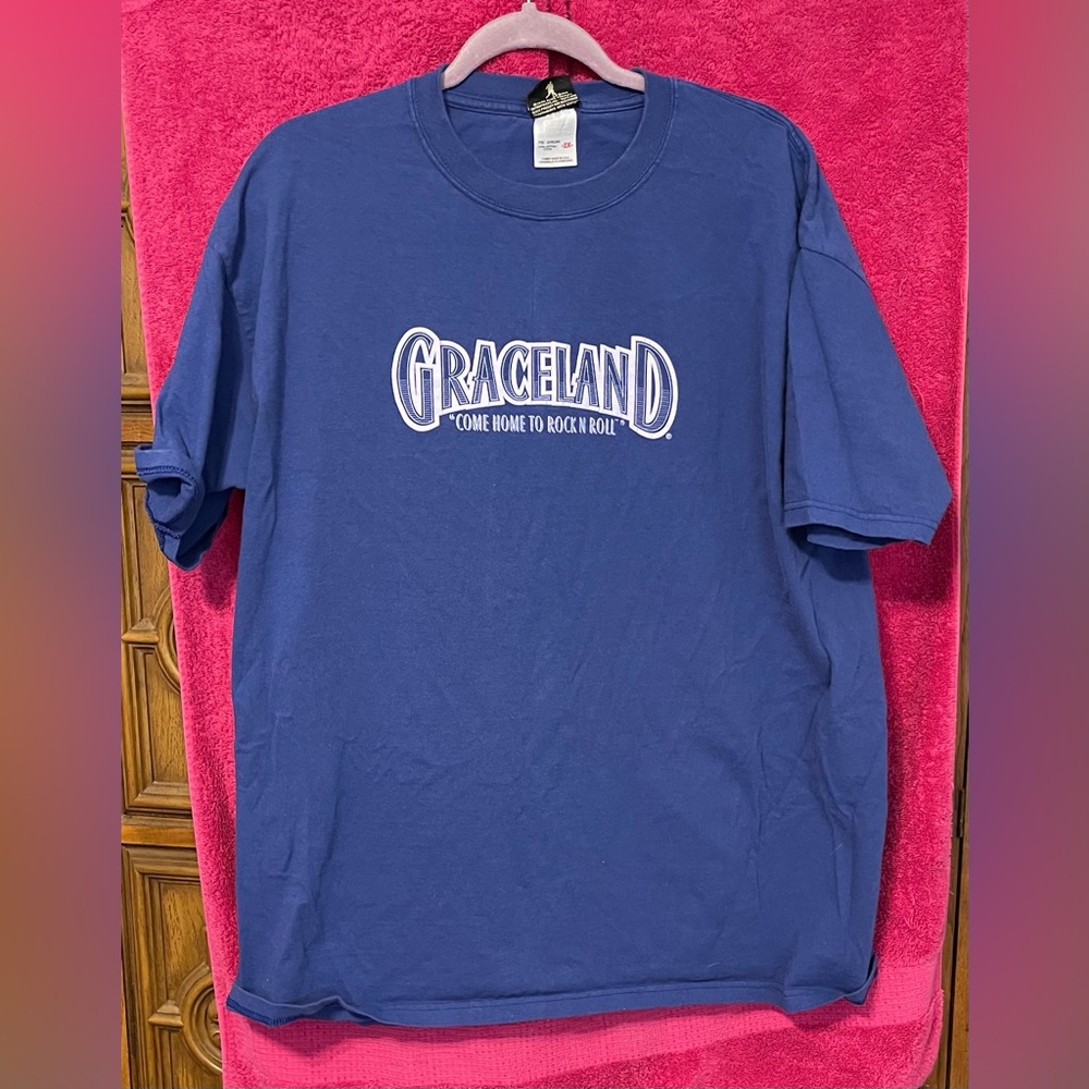 Pre-loved Vintage 1999 Royal Blue “Graceland”tee shirt. Size 2x.